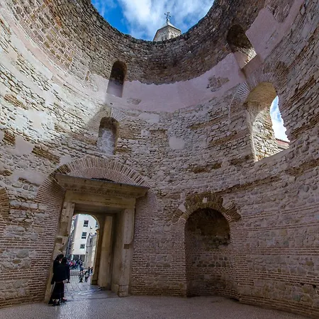 Rino Apartman Split